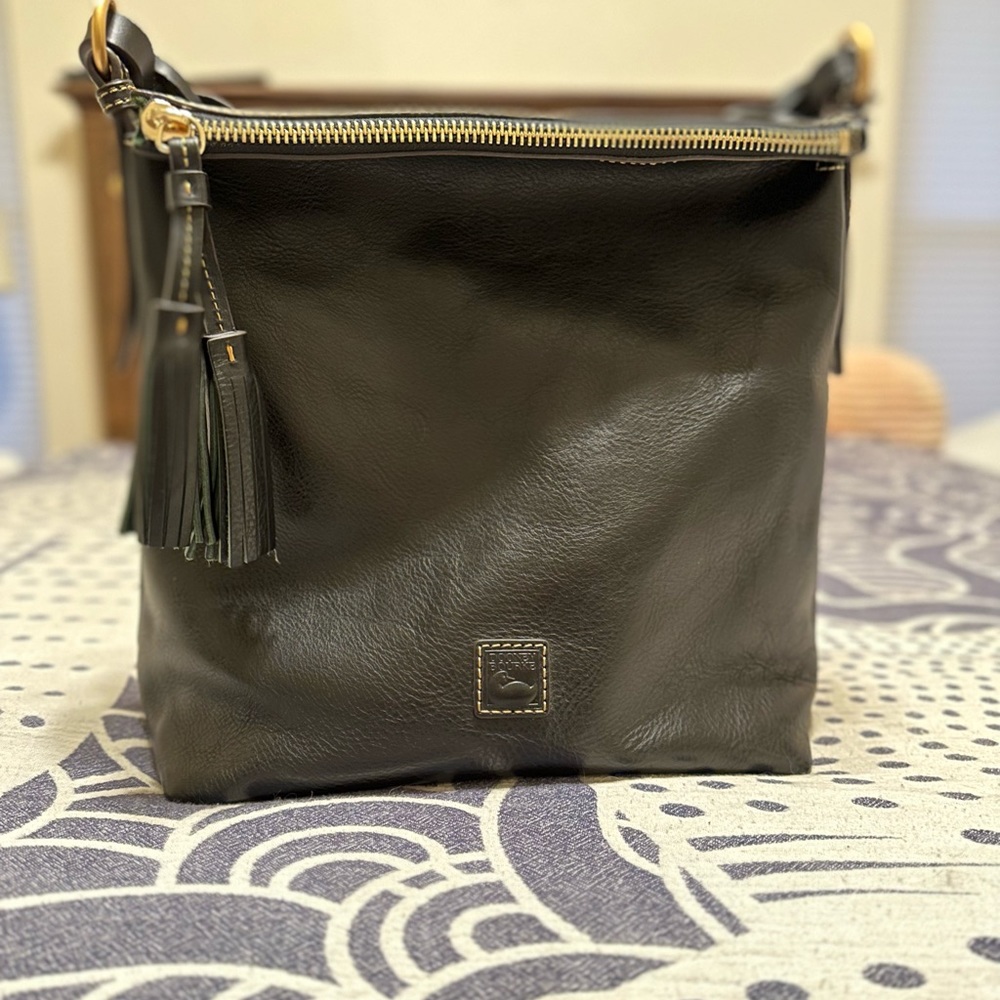 D&B Florentine leather hobo in mint condition